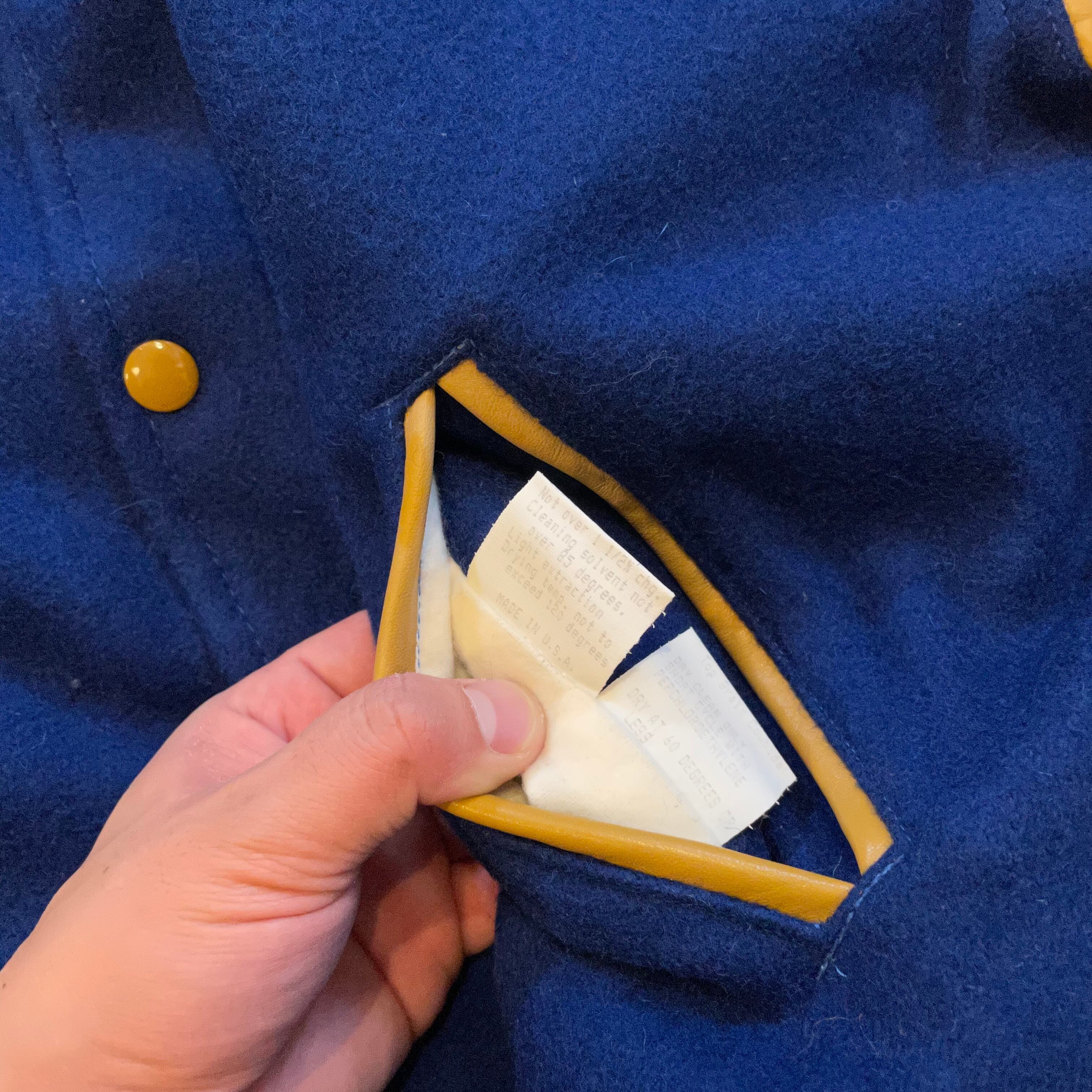 dead stock!! 90s GEM SPORTWEAR stadium jacket | What’z up powered by BASE