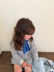 韓国子供服 / BANANA J / 26Autumn / 綿あめスカーフ / 秋服 / キッズ *free*