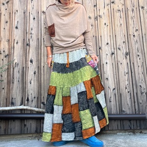 たっぷりパッチワークスカート