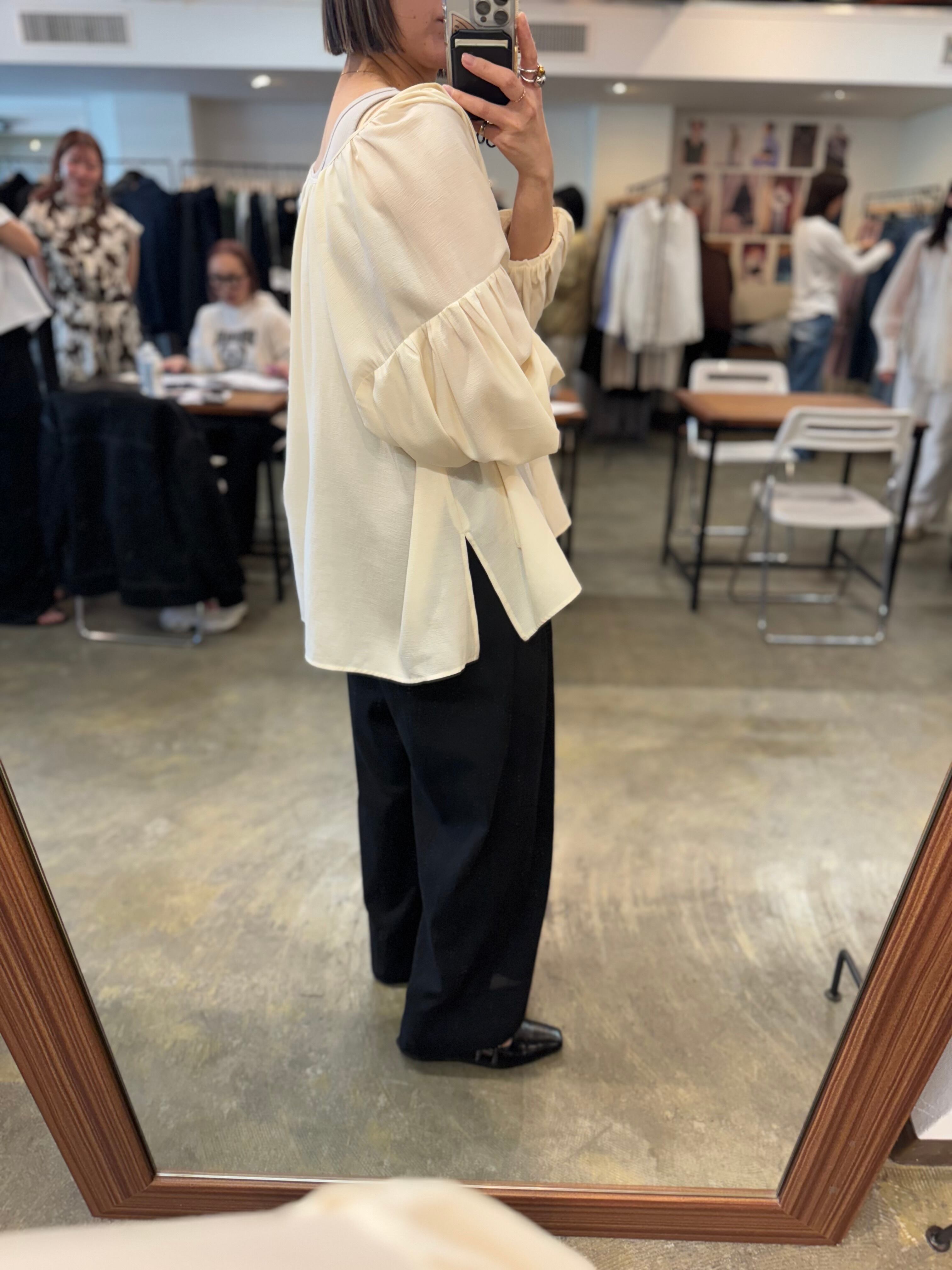 【CHIGNON】ボリューム袖2wayブラウス 1853-379NH