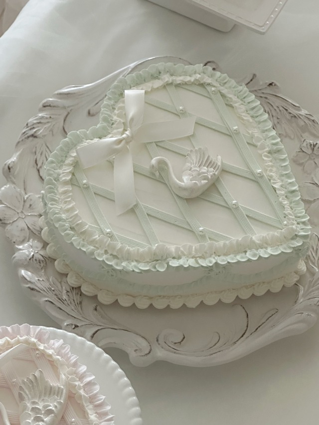Swan Cake Sサイズ(9月30日まで期間限定販売)