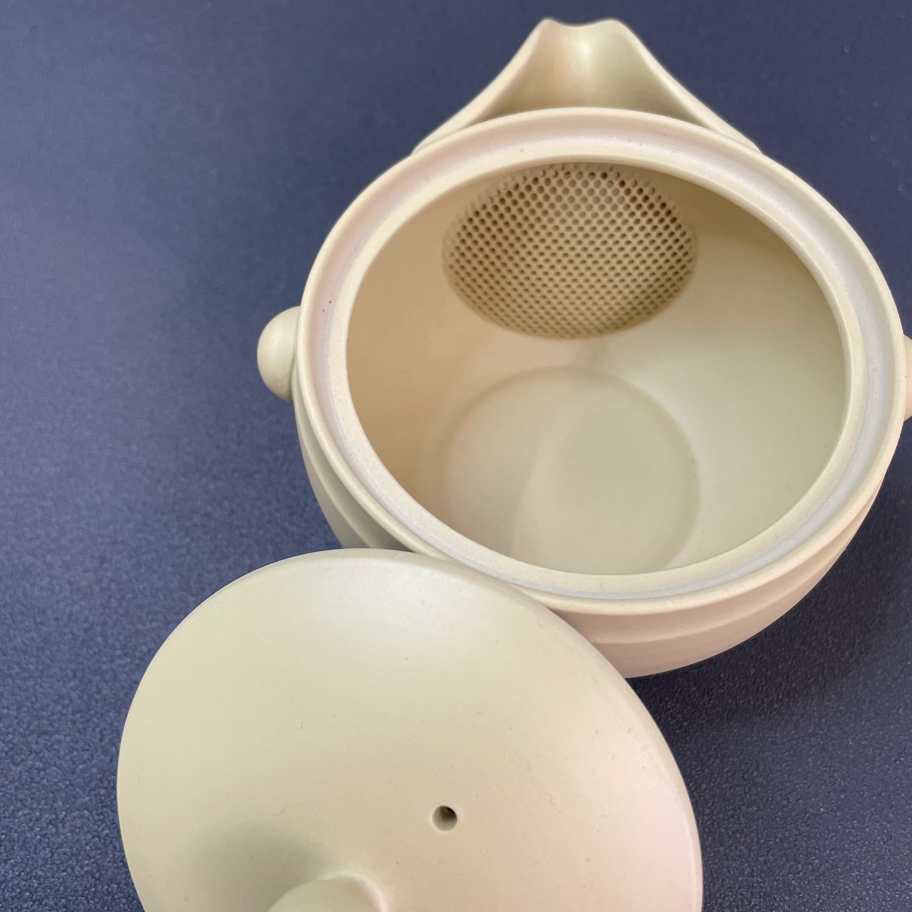 常滑 高資陶苑 白泥宝瓶 iso113 | ISOBEYA
