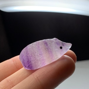 15.可愛い色合い☆フローライト ハリネズミ