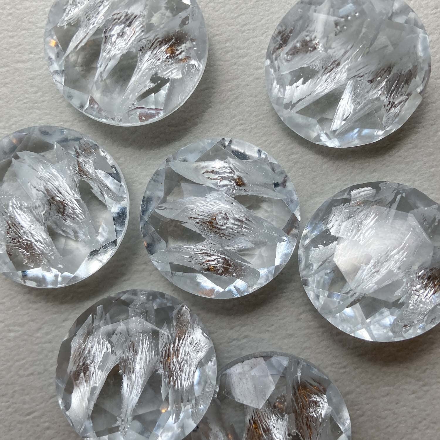 再入荷〉箔入りクリアラウンドチェコガラス（ファセットカット