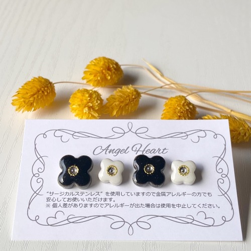 美濃焼きタイルピアス お花（ブラック＆ホワイト） 画像