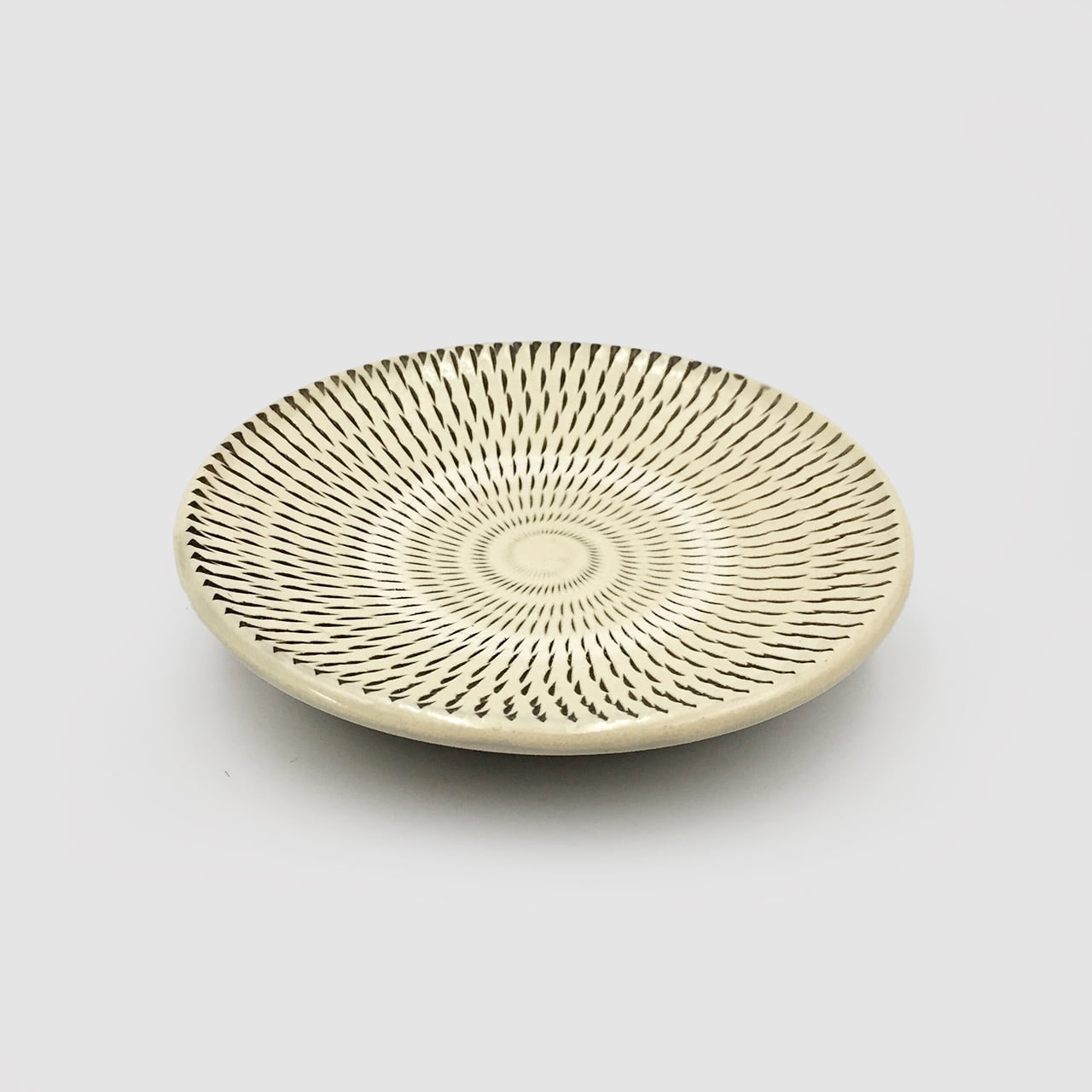 小鹿田焼 小袋窯 4.5寸皿 飛びかんな 白 直径約13.5cm 陶器 和食器 民