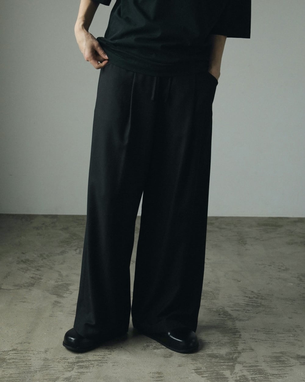 anuke(アンヌーク) Drawstring Loose Pants | サウスオレンジ｜メンズ