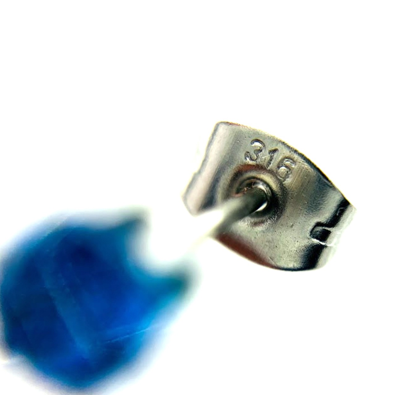 ストーンステンレスピアス（サントリーニブルー）CZSBL 4mm