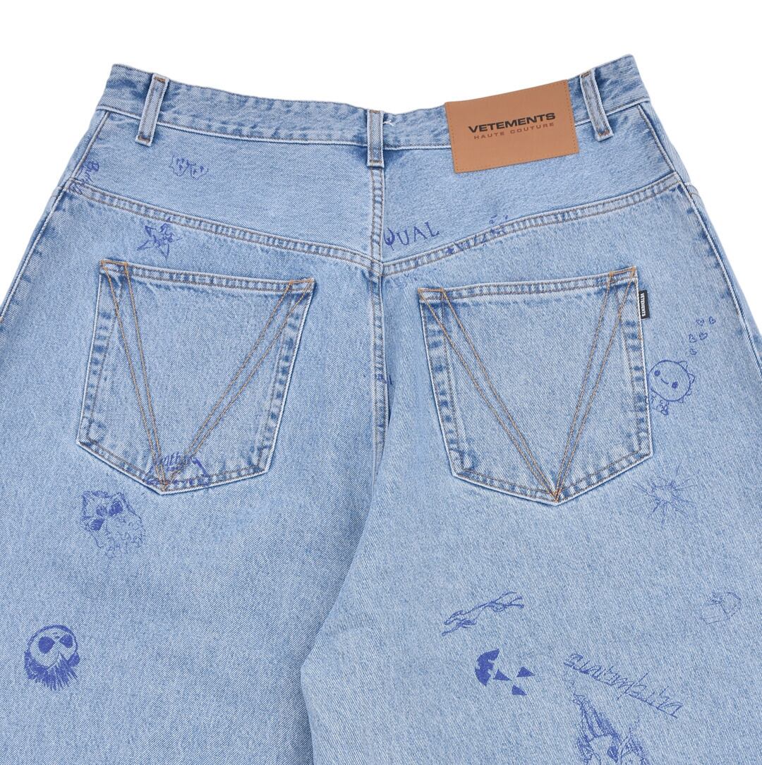 VETEMENTS】SCRIBBLED BAGGY JEANS(LIGHT BLUE) | AYIN