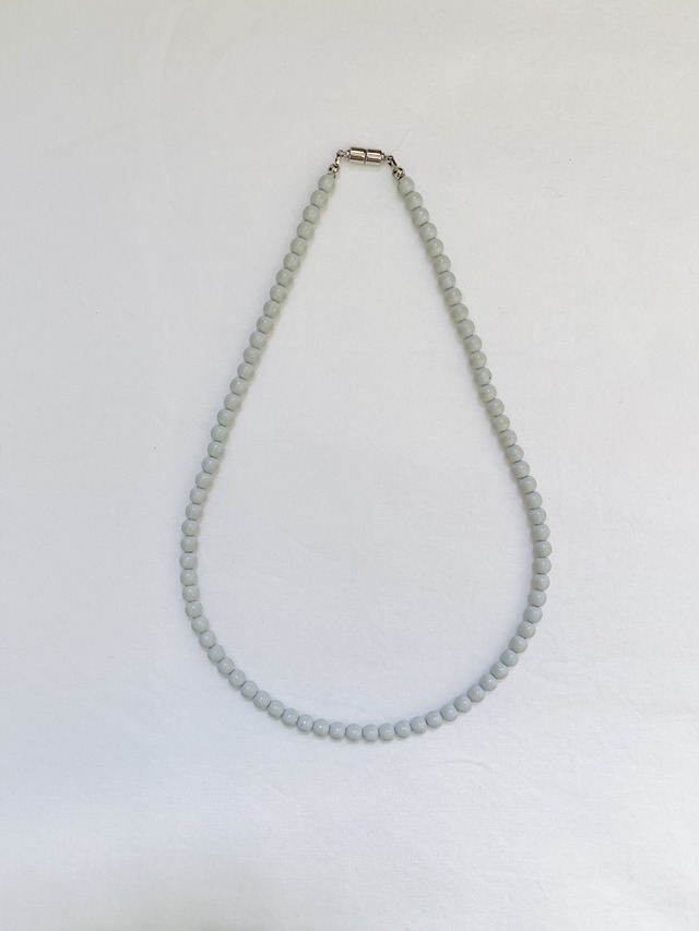 Vintage grained necklace /  LIGHT GRAY