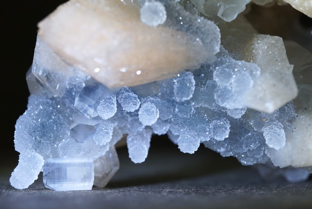 アポフィライト/カルセドニー/スティルバイト Apophyllite/Chalcedony/Stilbite 1388