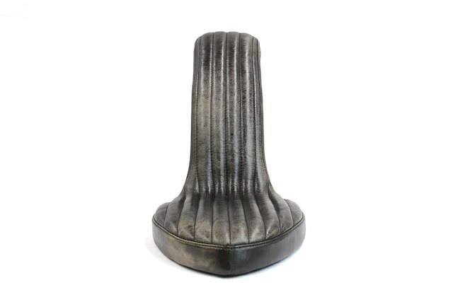 クラックレザー : スタンダード コブラシート［縦タック&ロール]　(CSC03) ¥