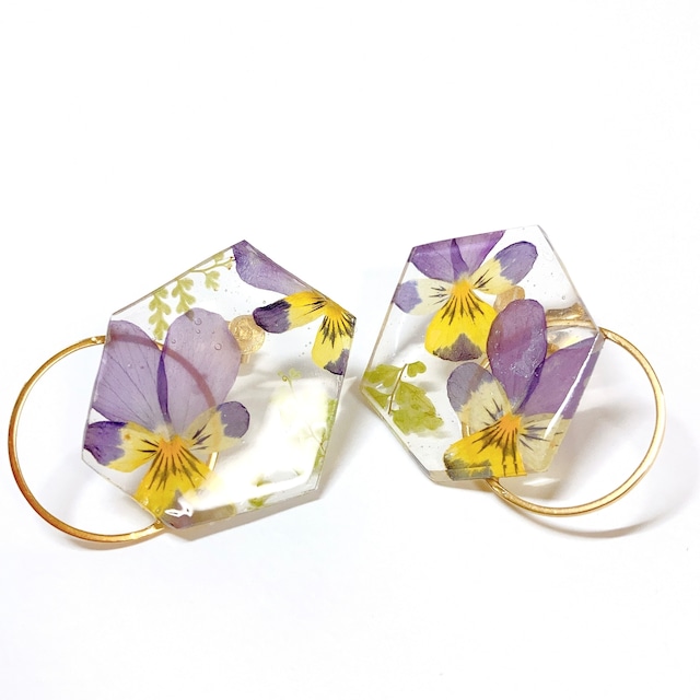 piece   （ viola ）   ピアス / イヤリング