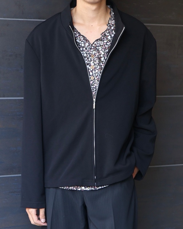 basic zip up blouson