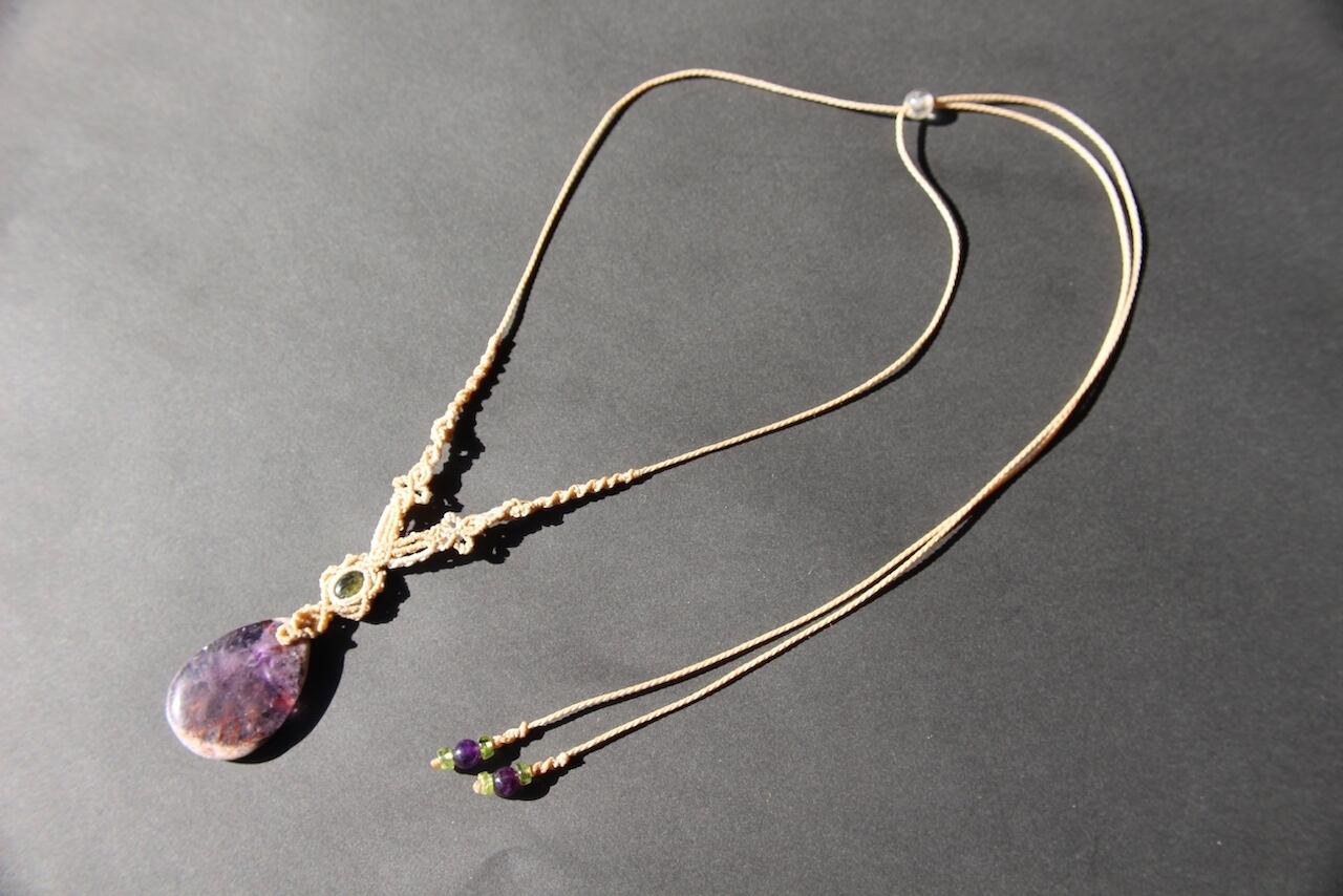 Inclusion amethyst & peridot micromaceame necklace