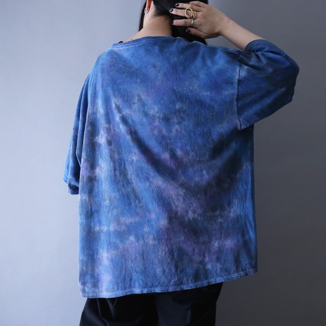 space suit cat cosmos world XXXL over silhouette tee