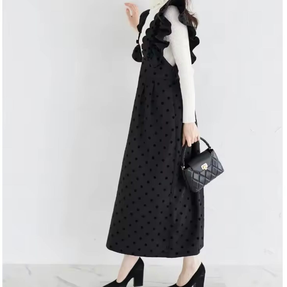 スカラップフリルジャンパースカート