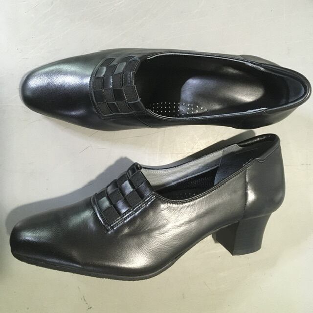 【21.0cm】編み込みパンプス