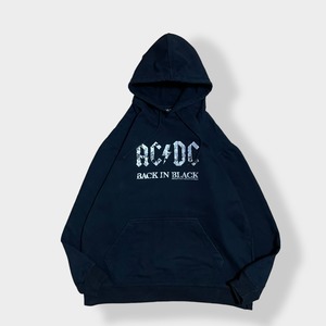 【AC/DC】BACK IN BLACK ロゴ 公式 オフィシャル バンドパーカー プリント スウェット フーディー hoodie プルオーバー M バックインブラック 黒 コピーライト 2005 us古着