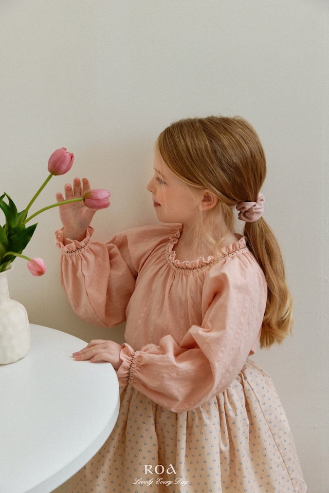 【1/27〆予約】<Roa>  Smoke printed blouse