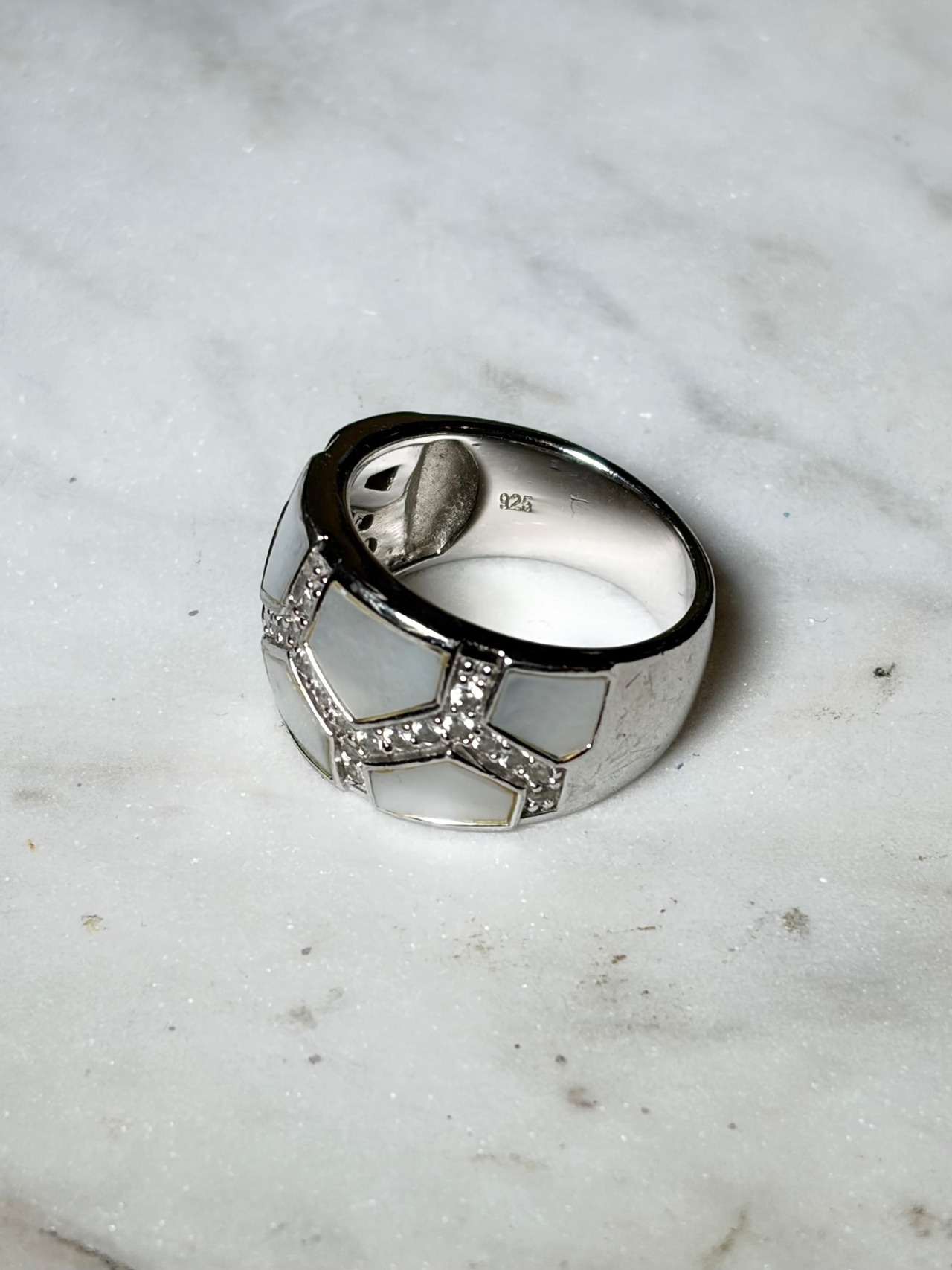 vintage silver shell & paste ring