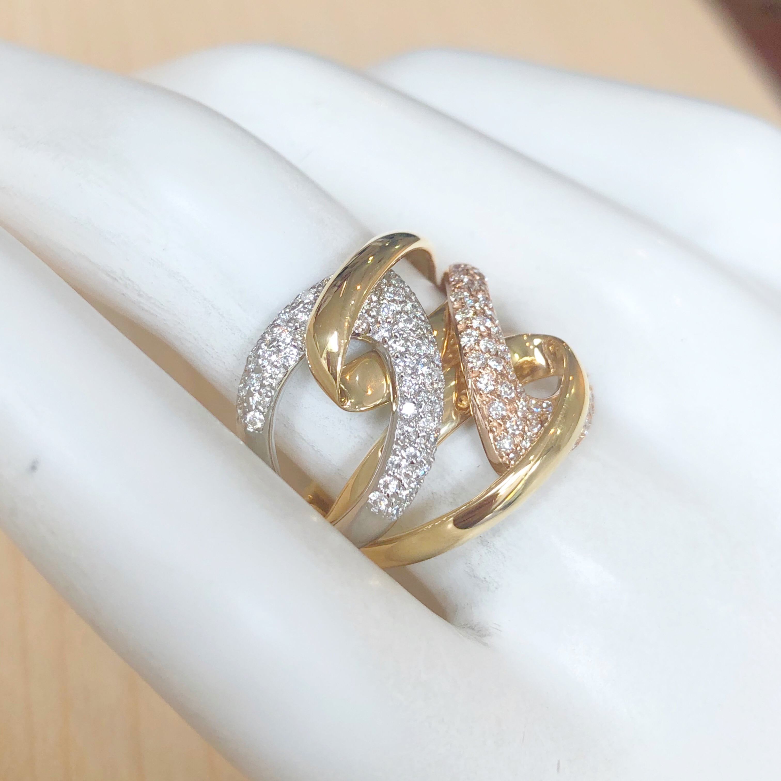 ✨キラキラ✨ダイヤモンド❣️合計0.7ct! ダイヤ K18 Pt900 リング | E.crown Shop ☆心躍るお得なジュエリーを☆  powered by BASE