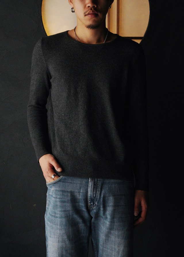 Boat neck cashmere knit