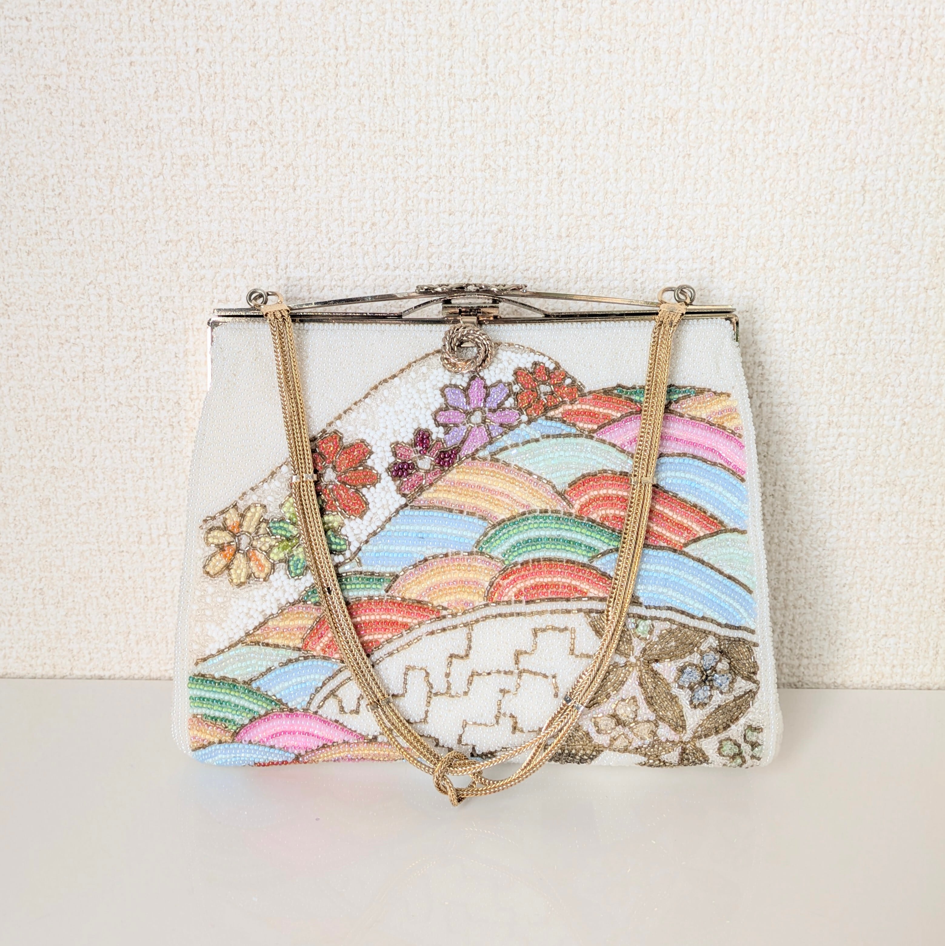 Vintage】ビーズ刺繍バッグ 白 吉祥風景柄 和柄 パーティーバッグ