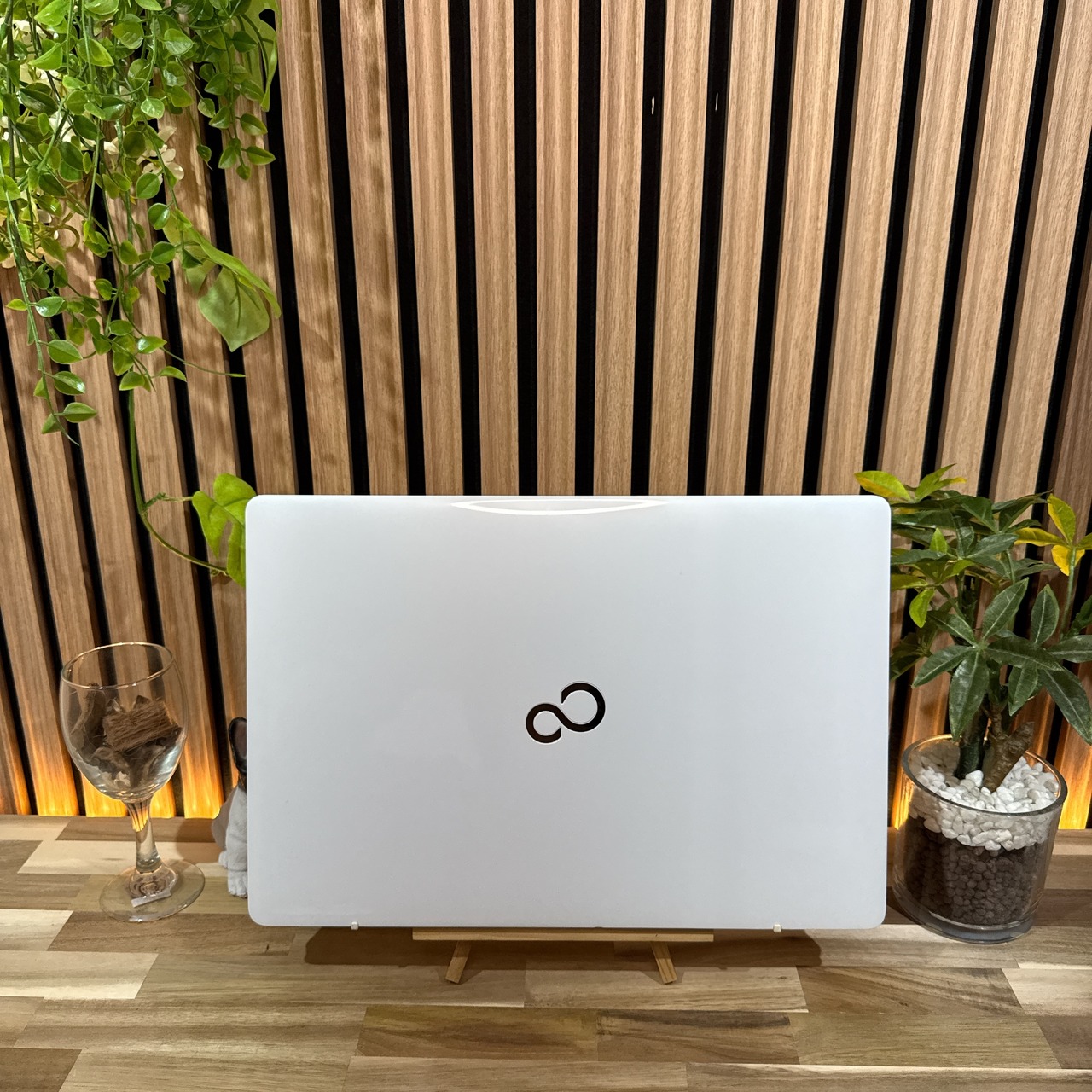 \ 公式ショップ限定価格❣️/ 極美品《最高峰i7搭載》富士通 LIFEBOOK AH51/C3 新品SSD128GB搭載 メモリ8GB ノートパソコン 安心サポート&3ヶ月保証付き