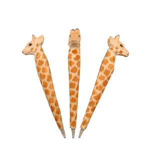 ハンドメイド木彫りアニマルボールペン・キリン