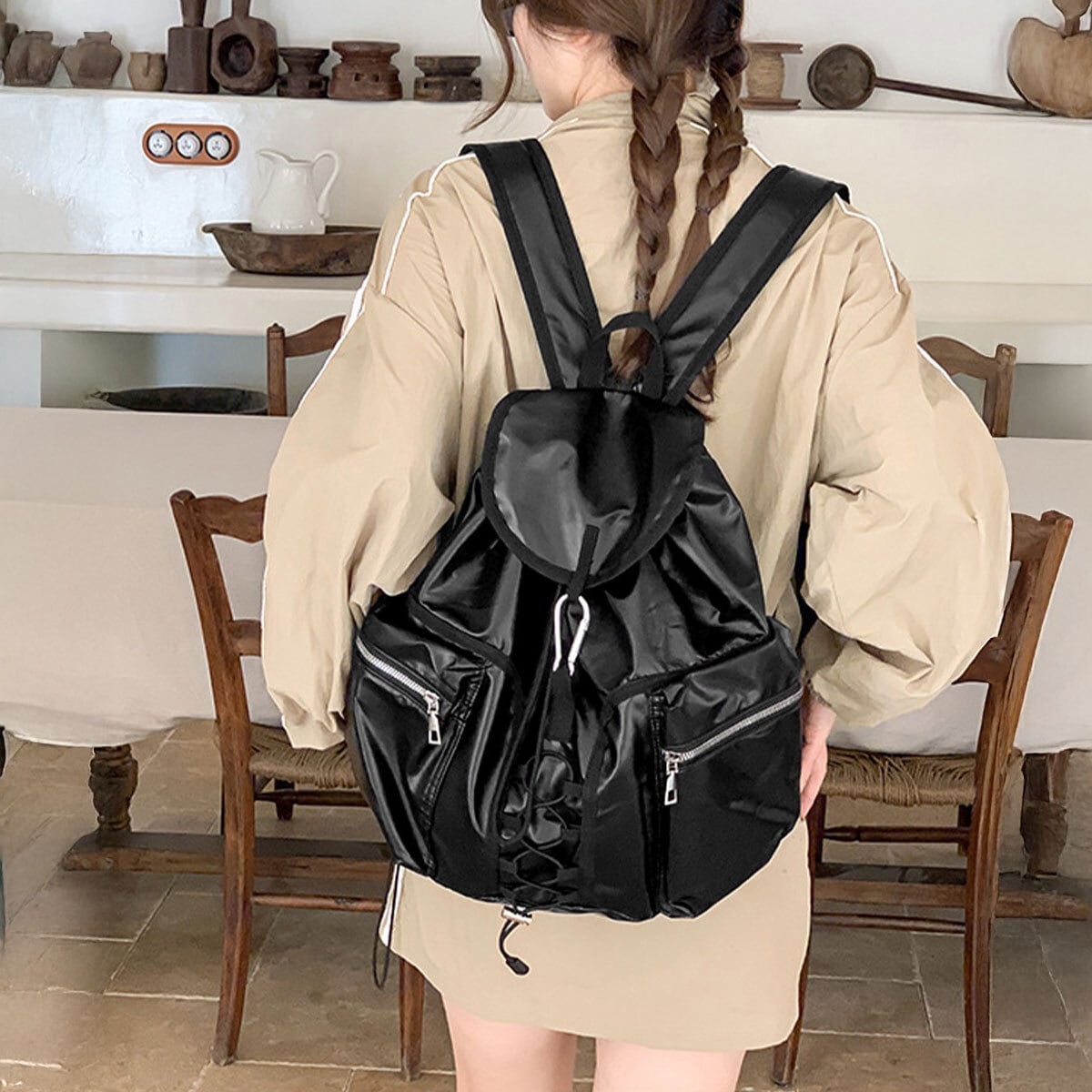 良品 プラダ ナイロン 巾着 リュック 軽量 バッグ 大容量 レディース