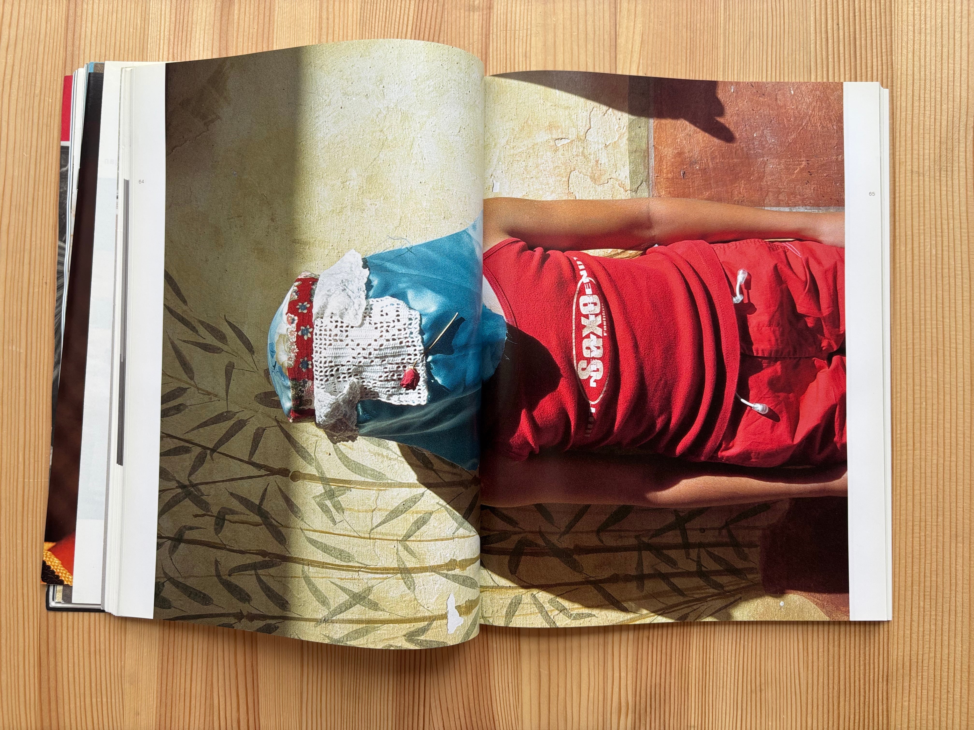 3122 N°C magazine featuring Hussein Chalayan | 帽子堂