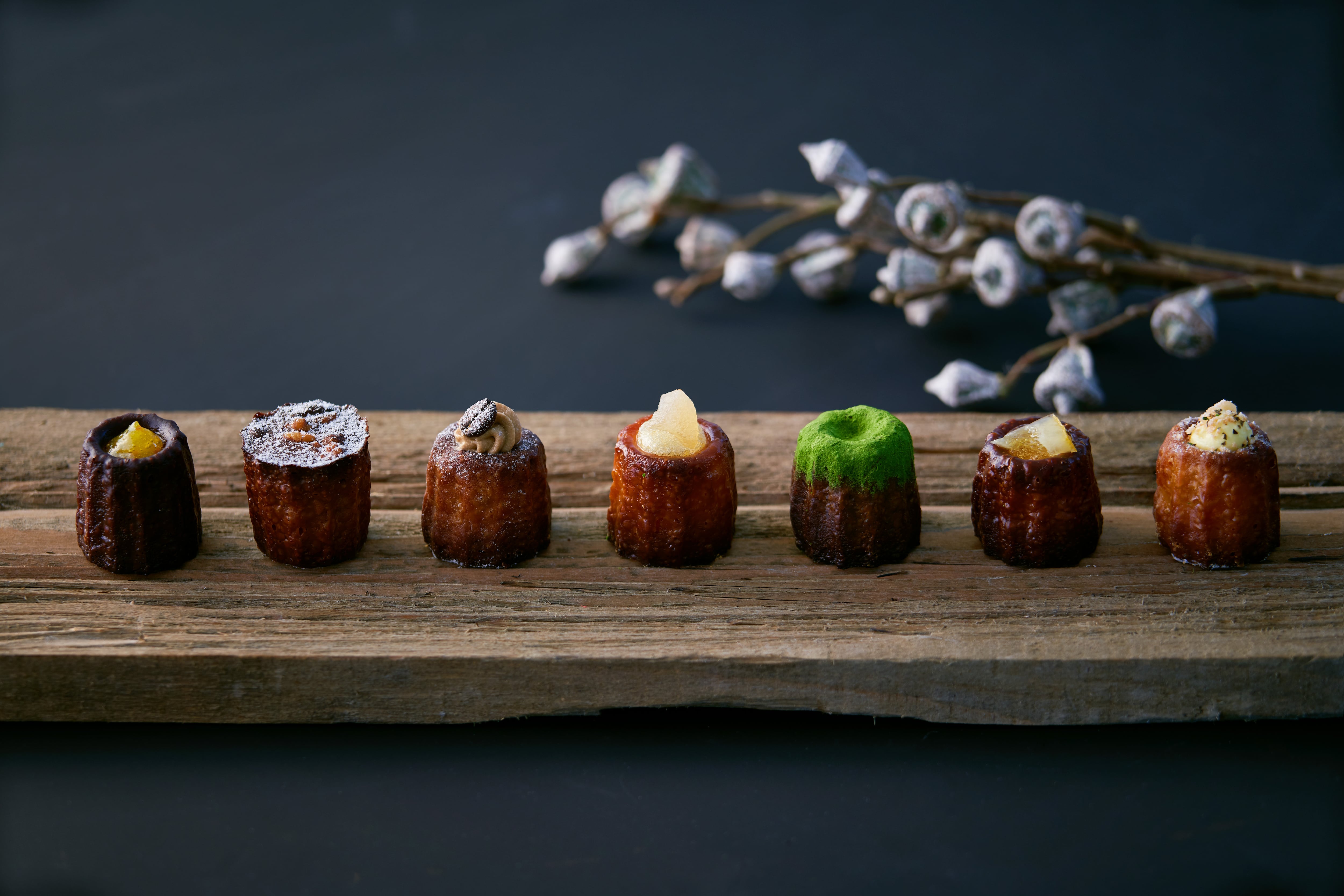 ガトーミュール ミニカヌレ8個入 | カヌレ専門店 gateaumu^r（ガトー