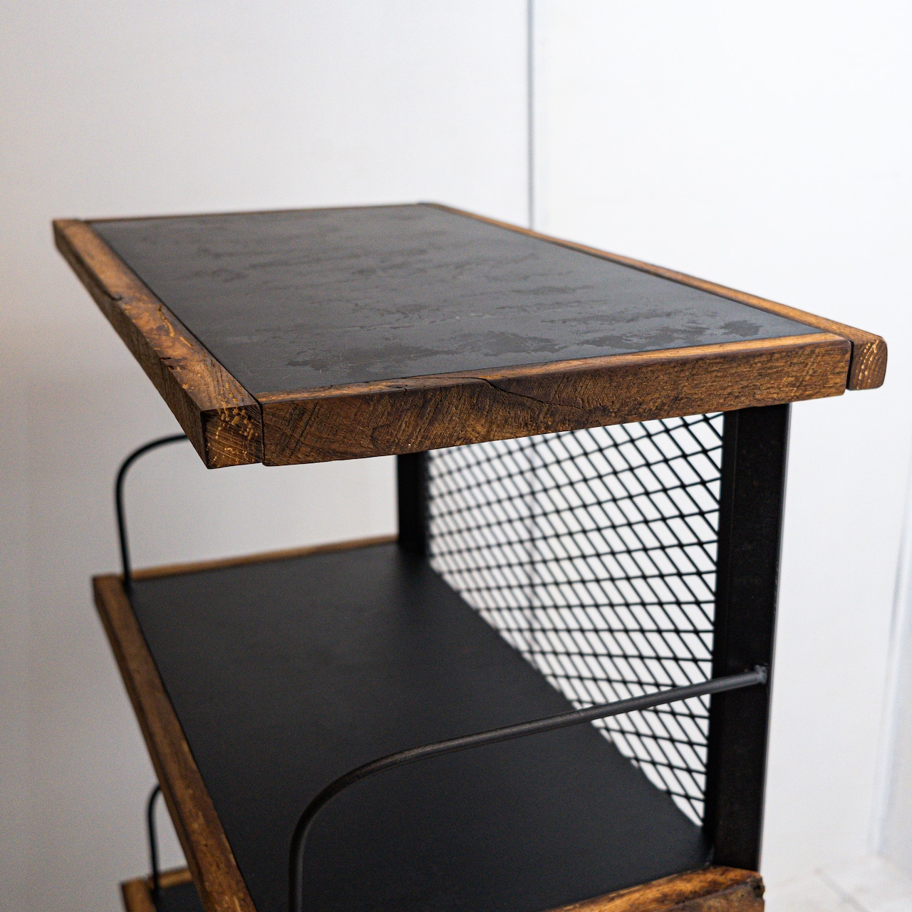 Black iron wagon GRUB