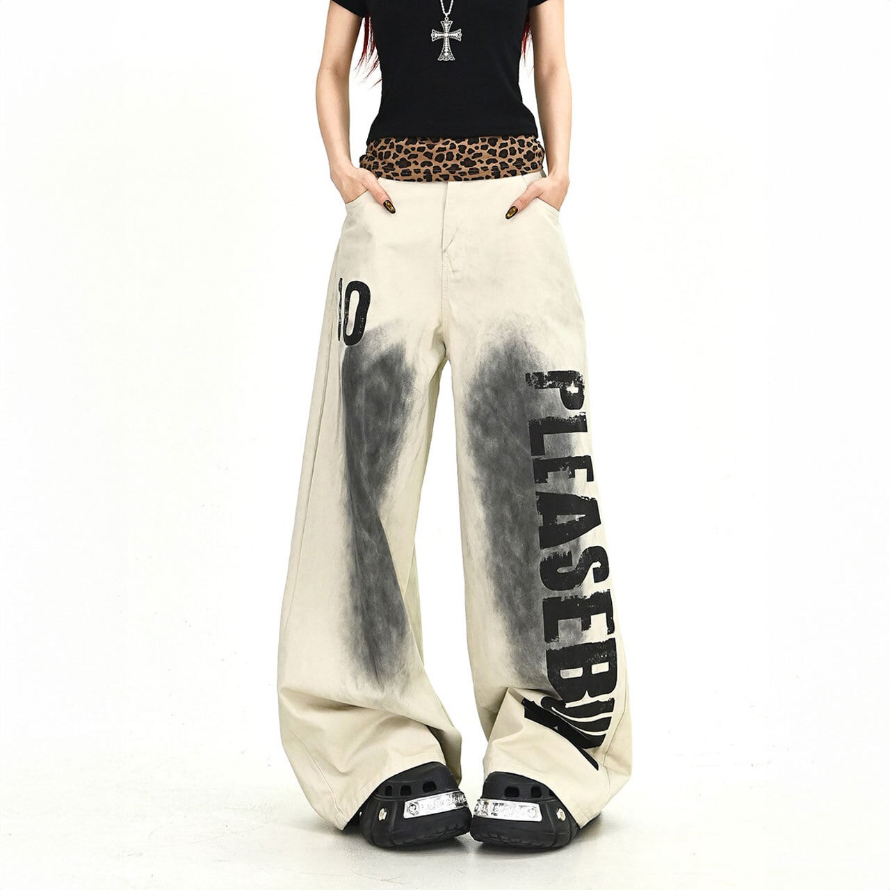 ペイントディテールグラフィックワイドシルエットパンツ 1col R02062