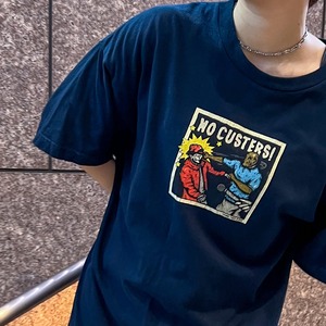 NO CUSTERS Big Tee