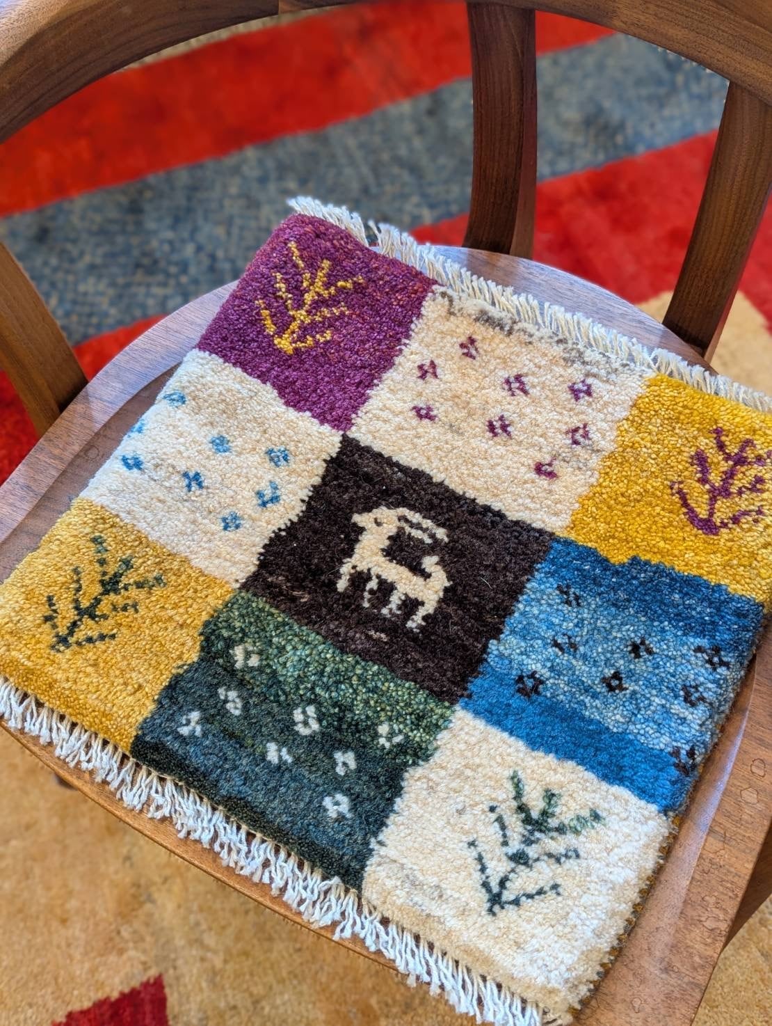 太いカラフル刺繍が可愛いヴィンテージラリーキルト 刺し子