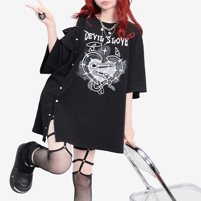 【即納M】サブカル系 地雷  Tシャツ 半袖トップス ボタン オープンショルダー Catwish