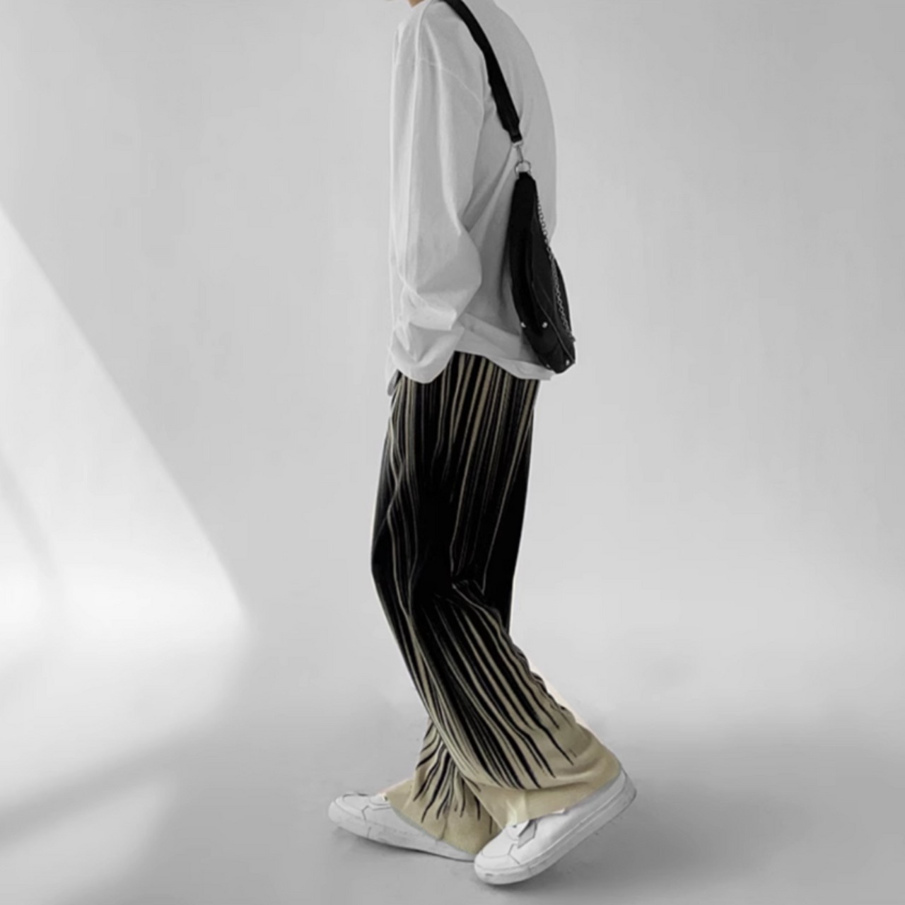 プリーツモードプリントストレートパンツ　0643