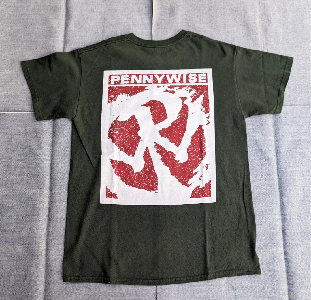 Pennywise print tee 小岩店