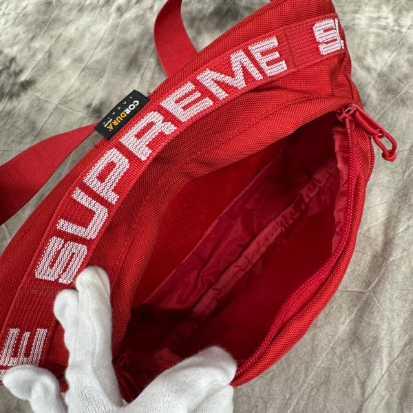 Supreme 18FW WAIST BAG RED Supreme 18FW Waist Bag Red