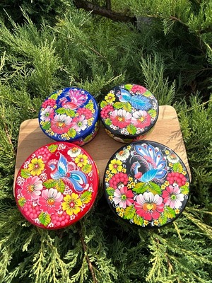ペトリキウカ塗り　木製ジュエリーボックス（ホメンコ作）ウクライナ製
