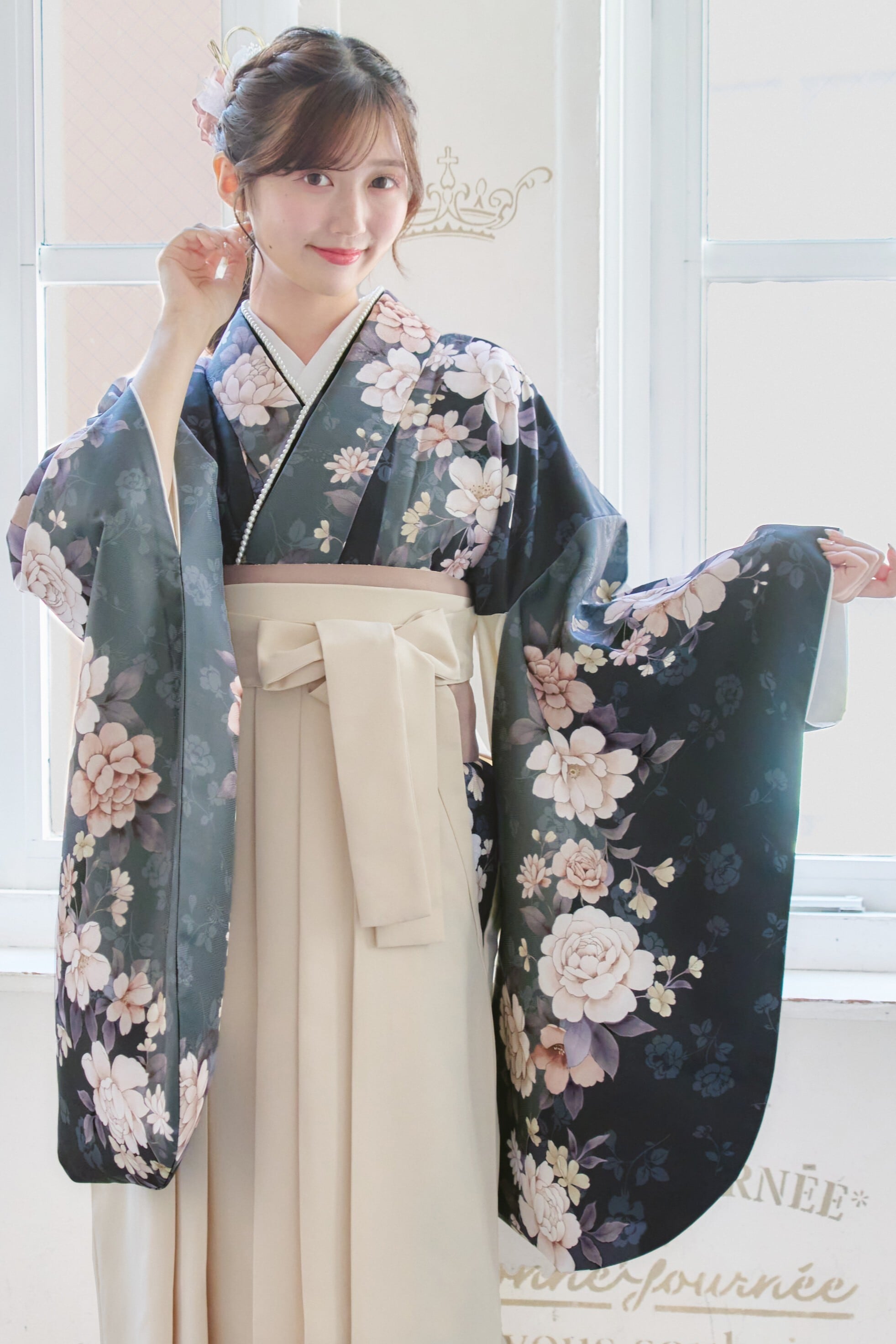 【袴4点set】絢爛な花々のしらべ(ブラック)B1IV