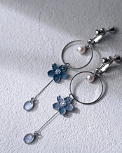 ひらり舞う【夜桜色】