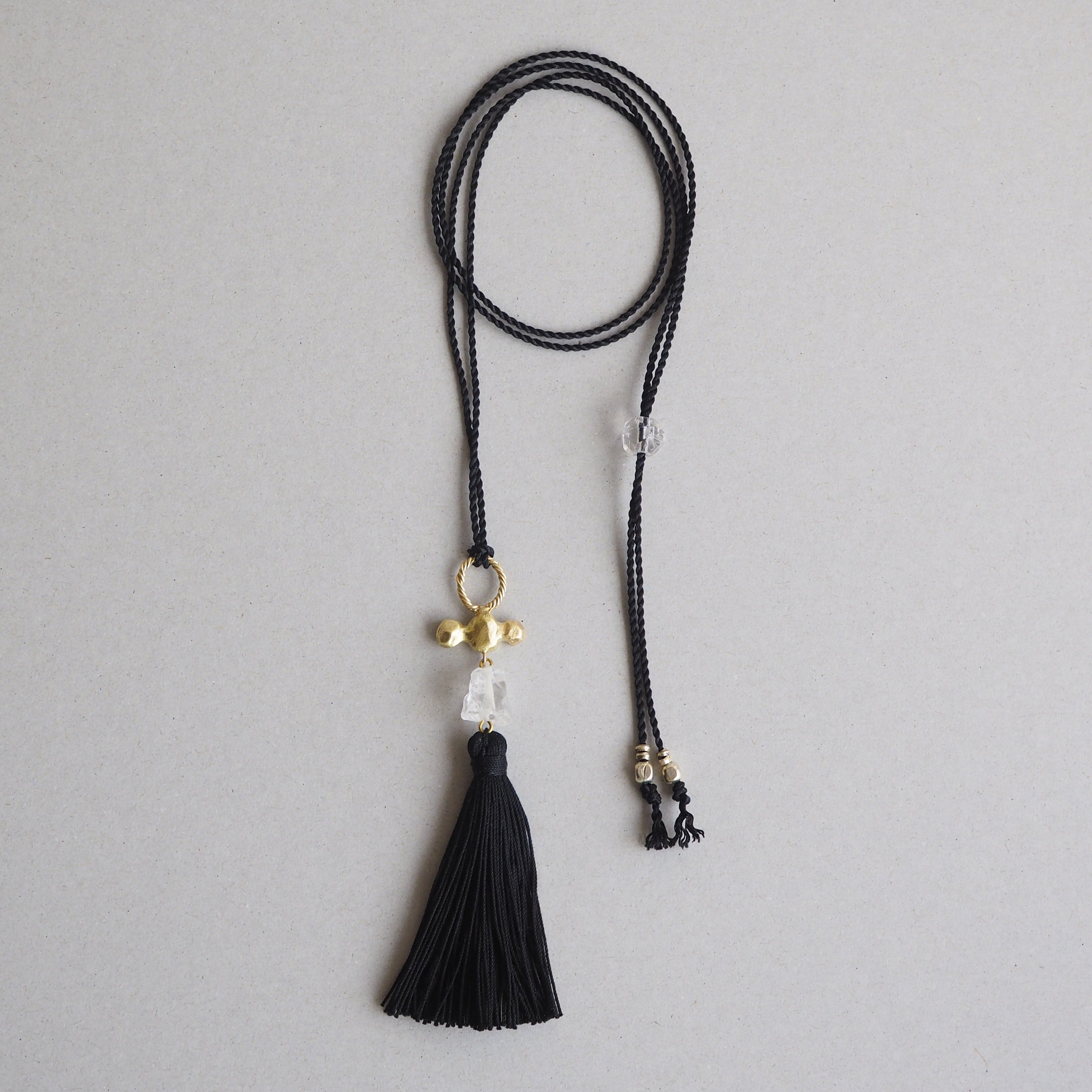 inori ネックレス(黒紐・brass) | syy online store