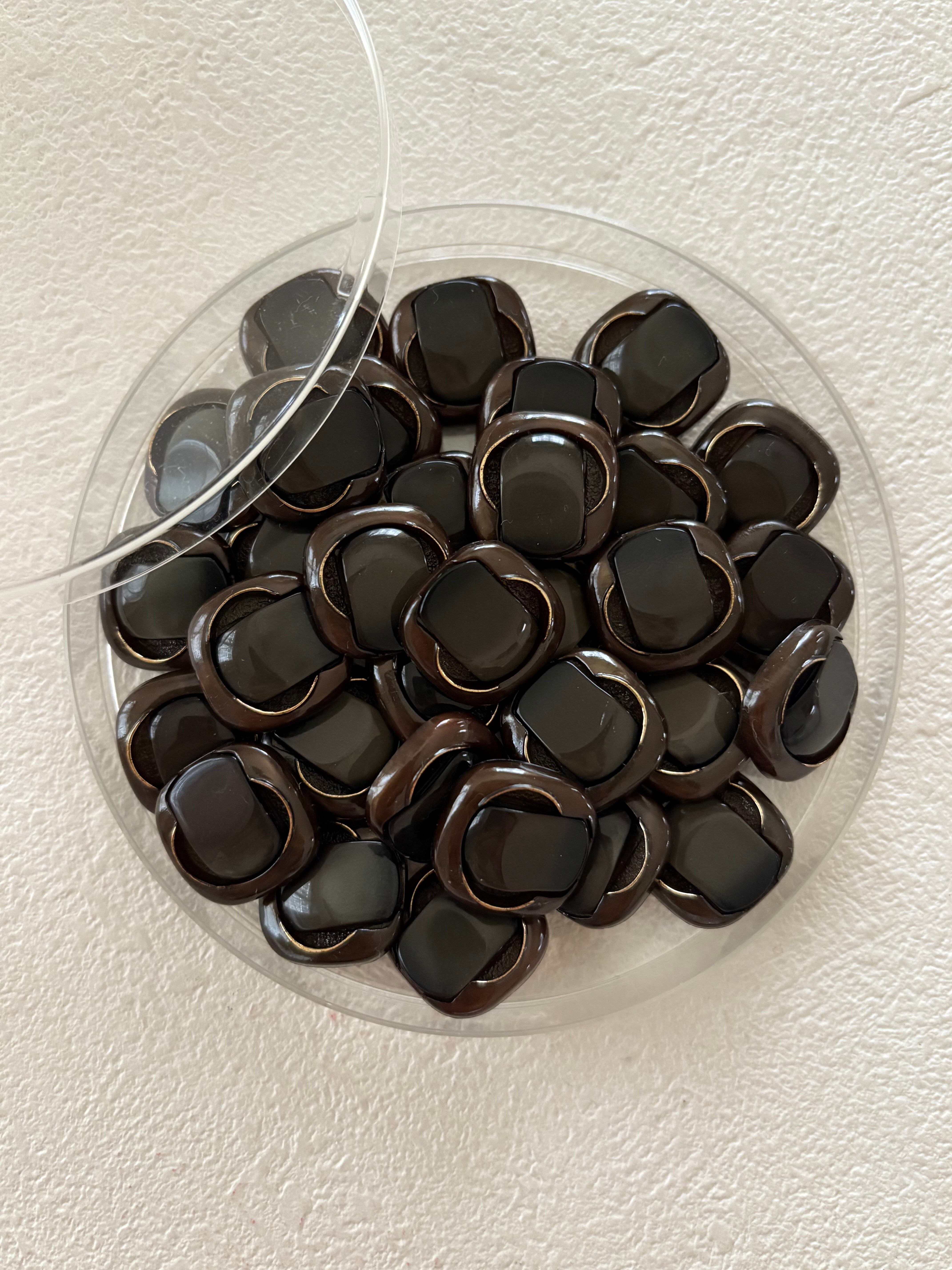 Japanese Vintage ボタン 角なしスクウェア ブラウン×ゴールド 15mm カボション 昭和レトロ アクセサリーパーツ 装飾材 カルトナージュ