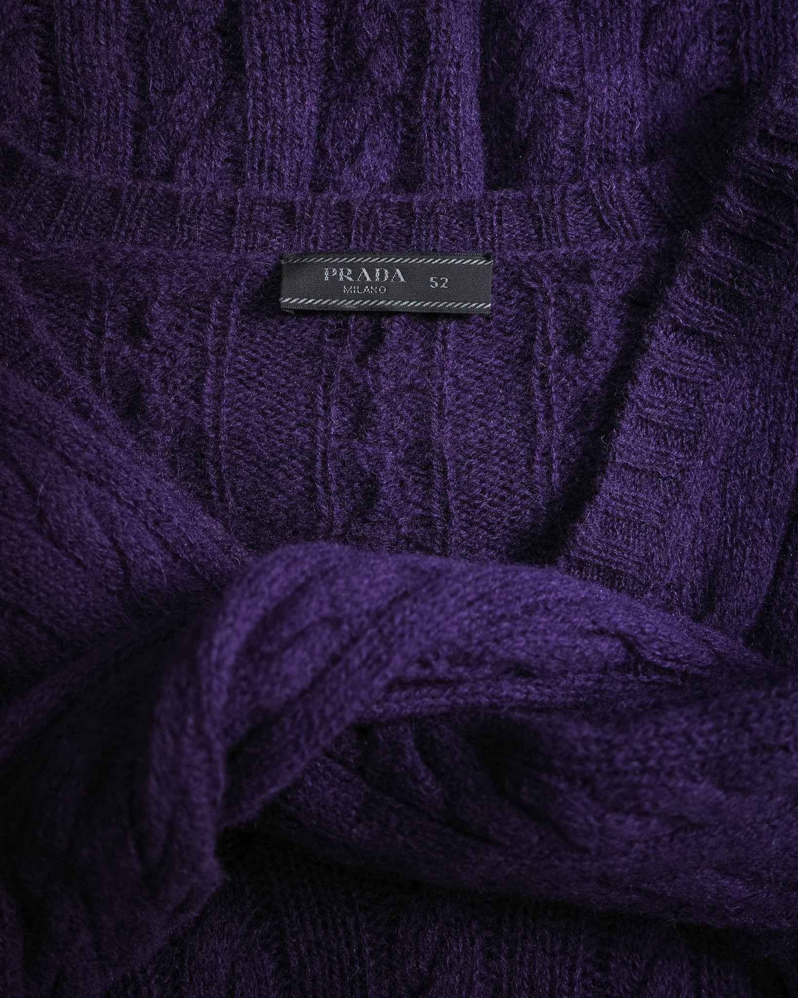 2009AW］ “PRADA” Deep Purple Virgin Wool Cable Knit Sweater