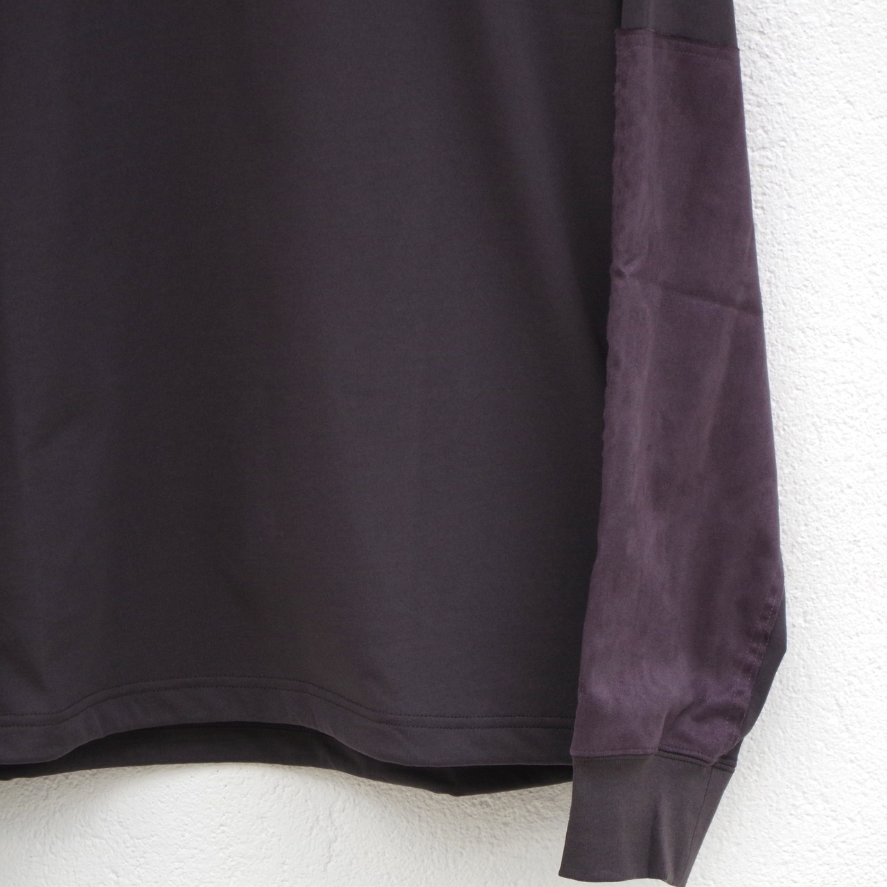 meanswhile  Split Yoke Sleeve L/S Tee  CHARCOAL