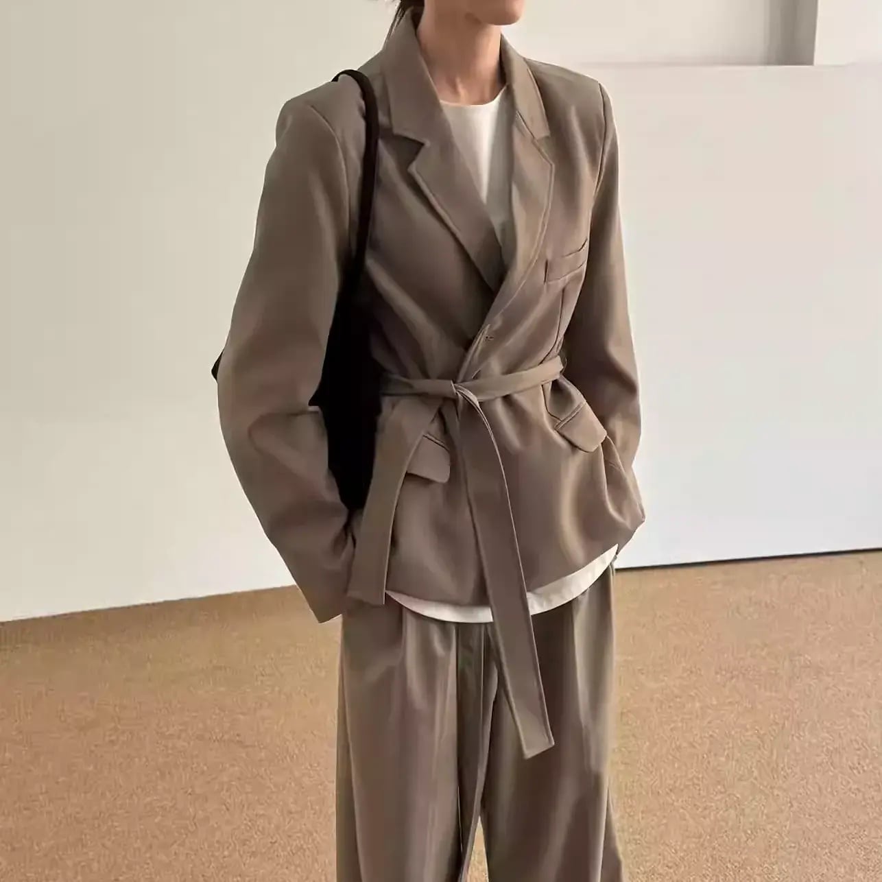 ウエストベルト付きテーラードジャケット 2color MOJ0100