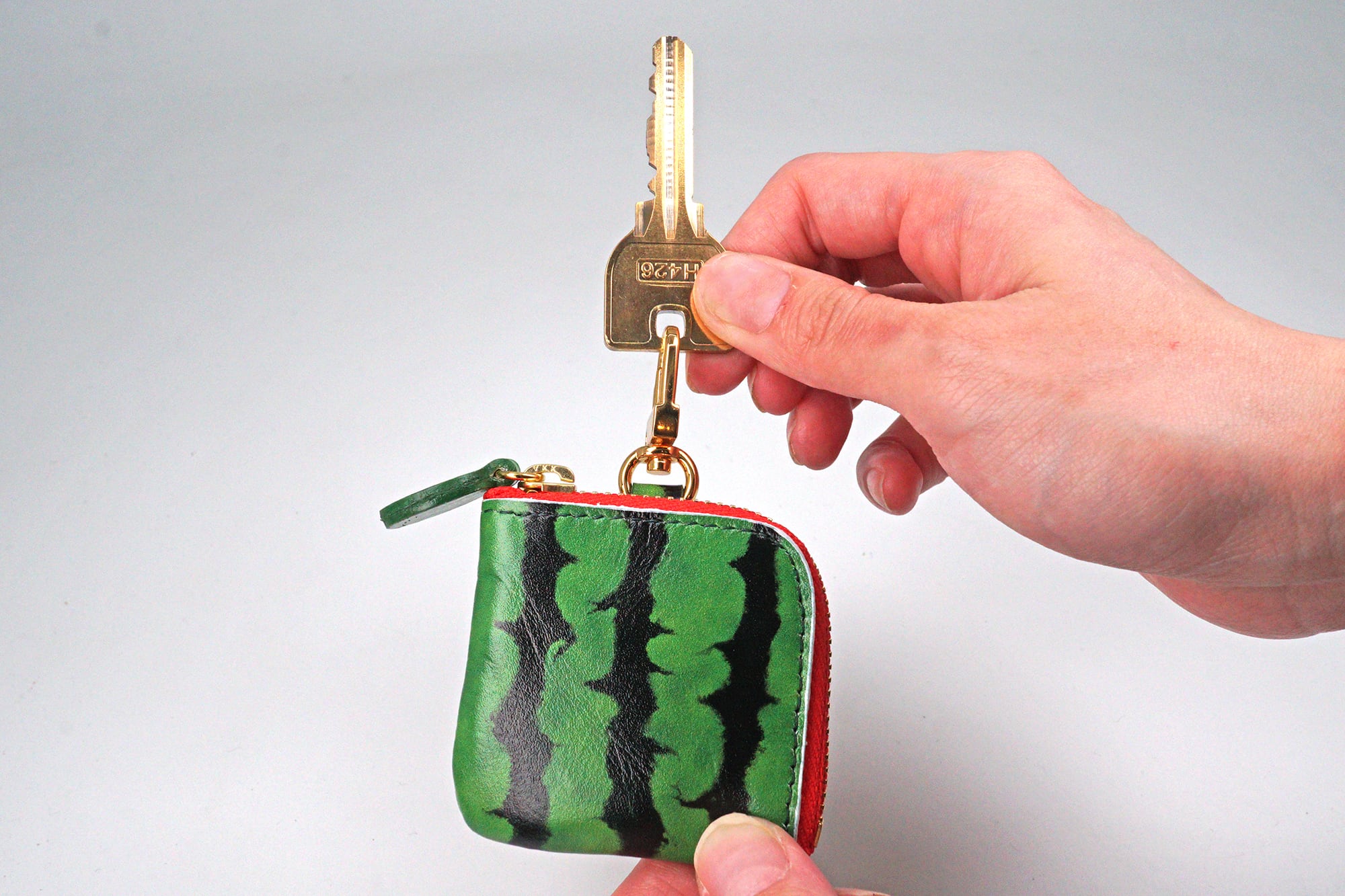 ナスカン付きミニチュアL字ファスナー小銭入れ／スイカ（牛革製